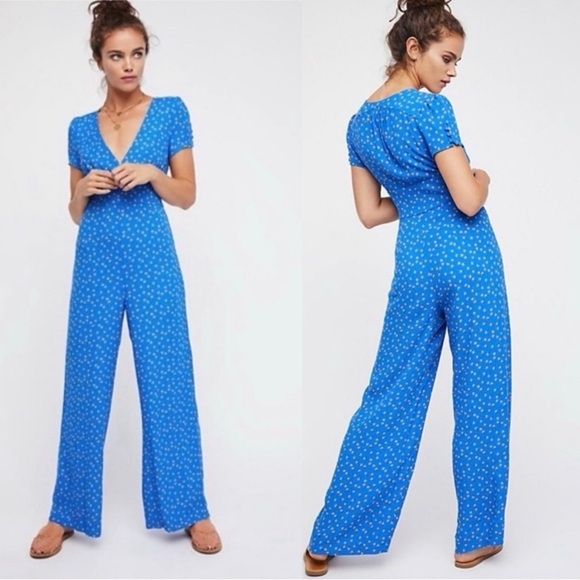 Free People Mia Jumpsuit Blue Flare V Neck Size 4 - Picture 1 of 3